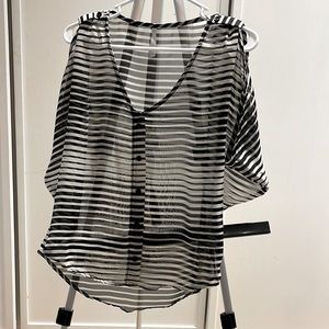 Sheer blouse like new